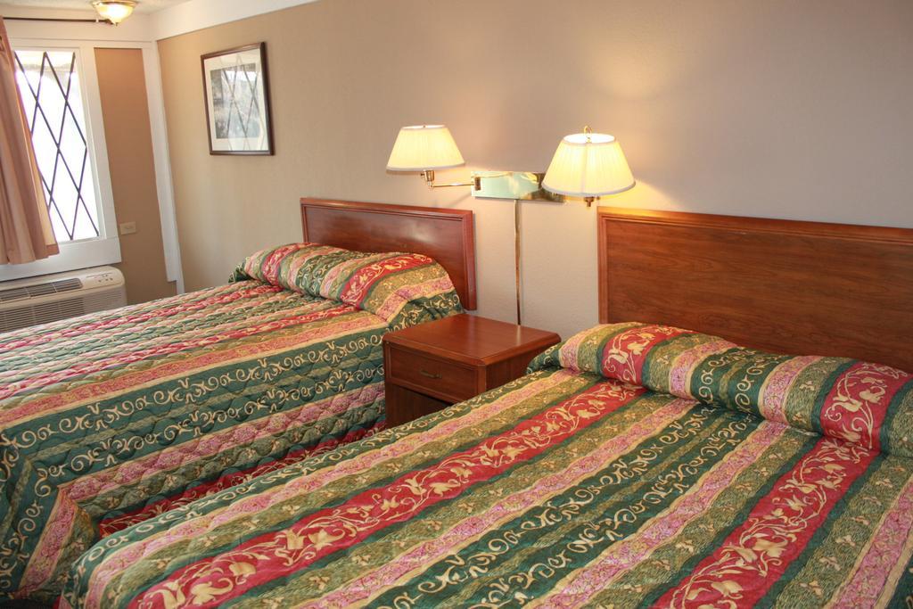Knights Inn Indianapolis Phòng bức ảnh