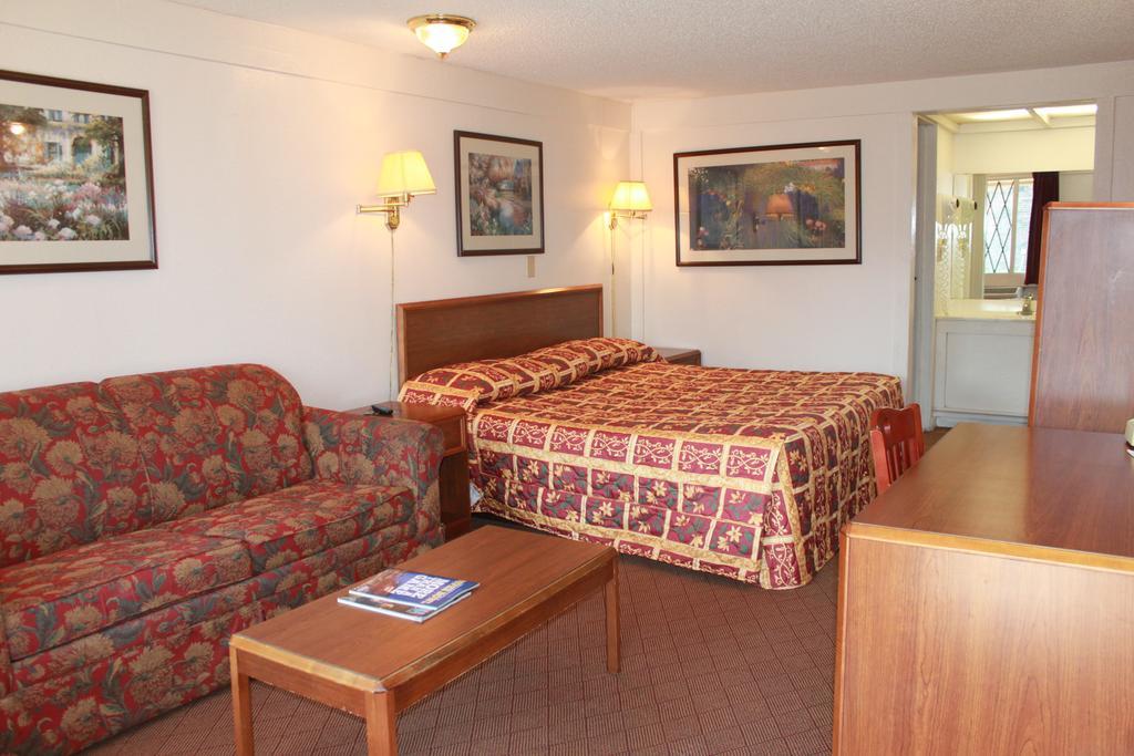 Knights Inn Indianapolis Phòng bức ảnh
